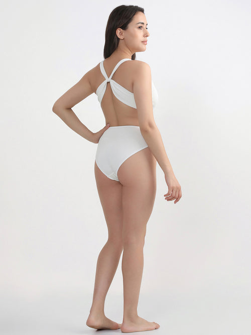 Dynamic One-Piece